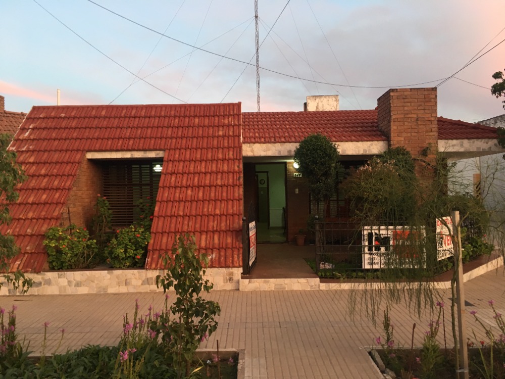 Casa Calle Paraná esquina 25 de Febrero