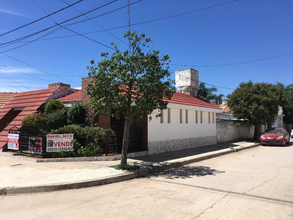 Casa Calle Paraná esquina 25 de Febrero