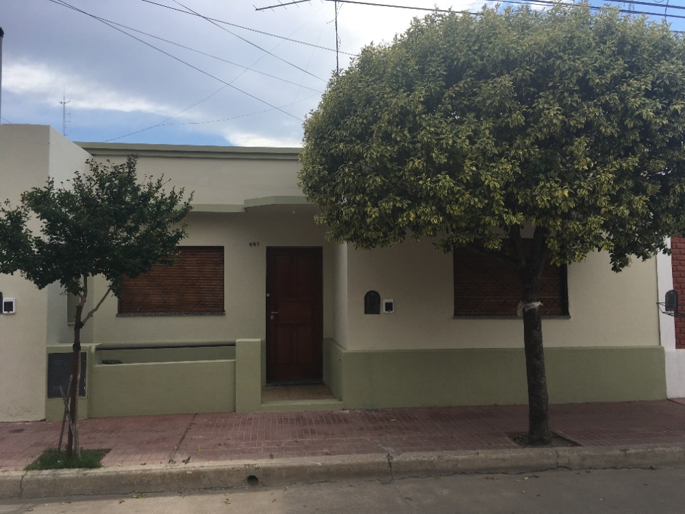 Casa Calle Ayacucho 661