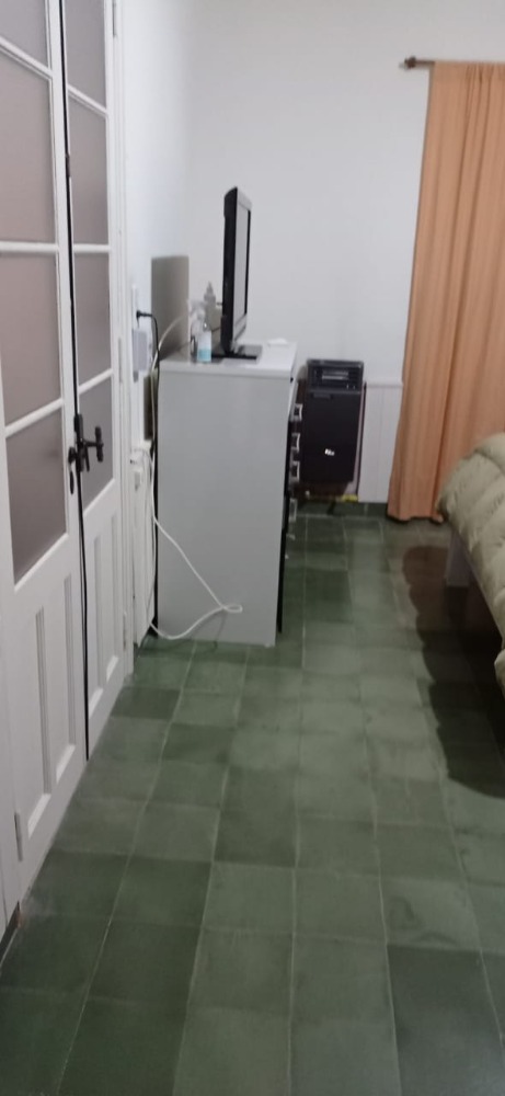 Casa Calle Belgrano al 350 con Local - Excelente Oportunidad