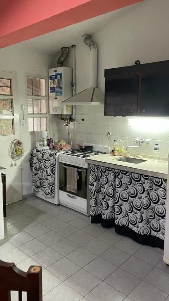 Casa calle Dean Funez 1329