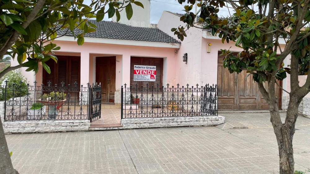 Casa H. Irigoyen 562