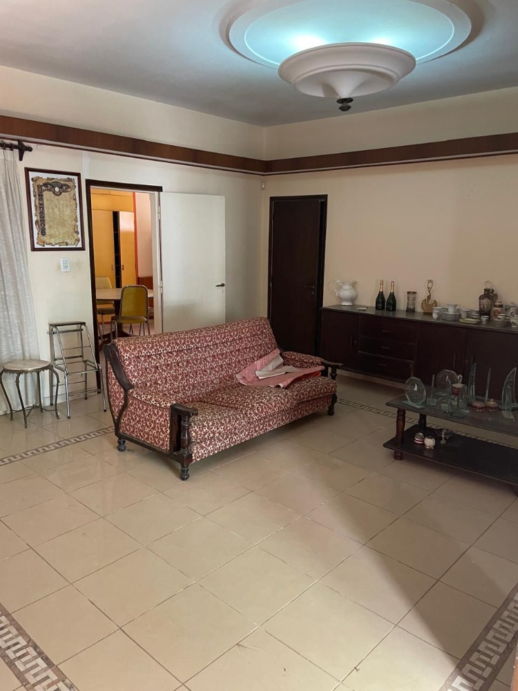 Casa Calle 9 de Julio Frente Plaza San Martín