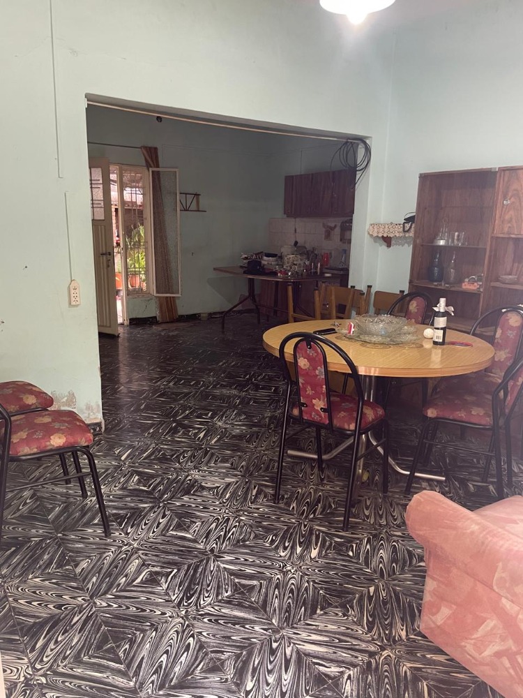 Casa Larrea 350 esquina Pueyrredon