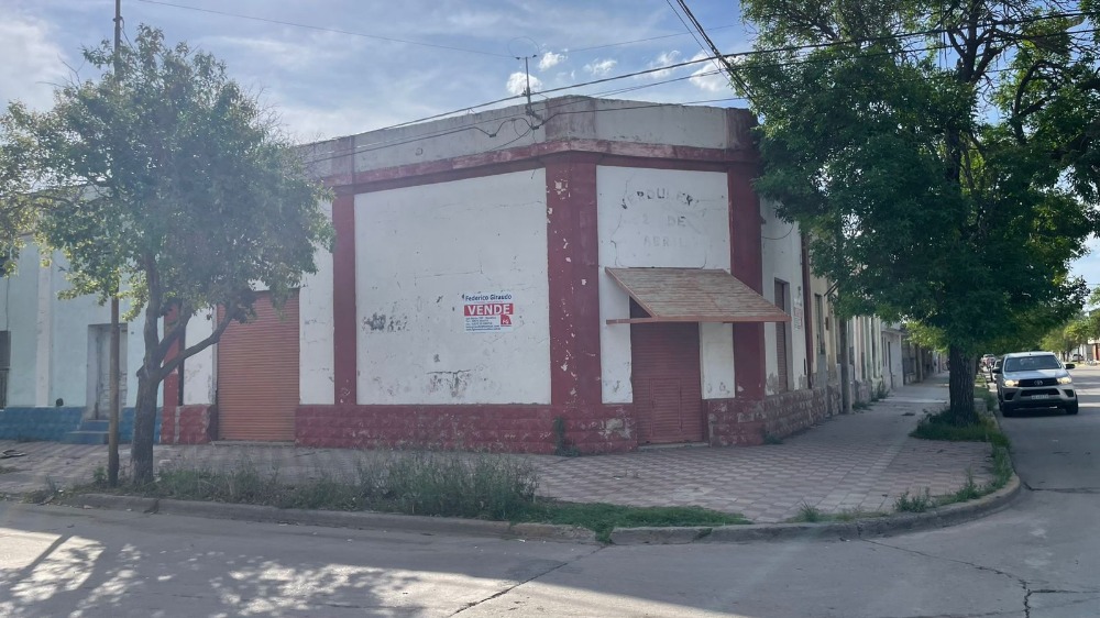 PROPIEDAD EN VENTA. 25 DE MAYO Y SAENZ PEÑA