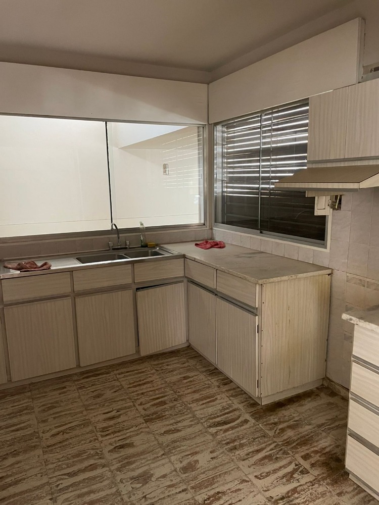 CASA EN VENTA. SAN MARTIN 338