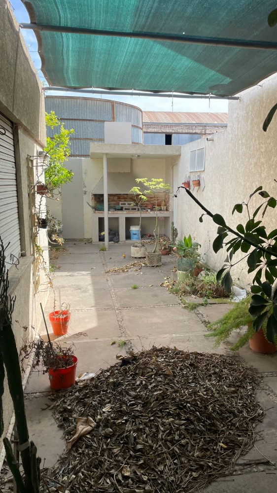 CASA EN VENTA. SAN MARTIN 338