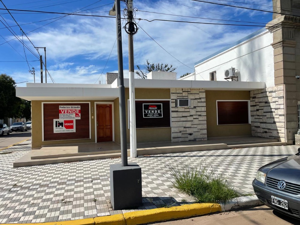 Calle LAs Heras esquina Ituzaingó
