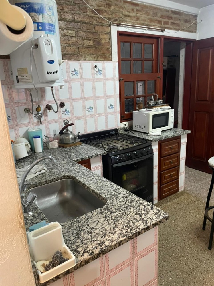 Calle El Salvador 1344