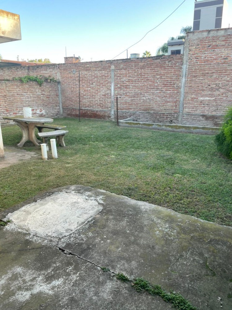 Calle El Salvador 1344