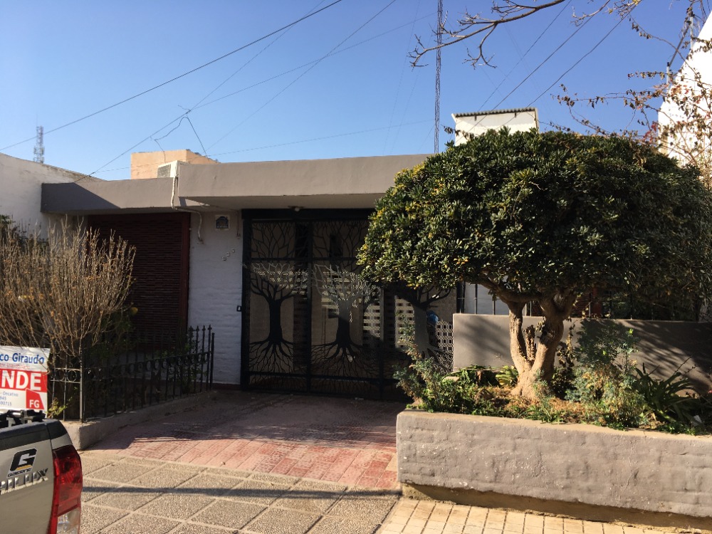 Casa Calle La Tablada 935 - 
