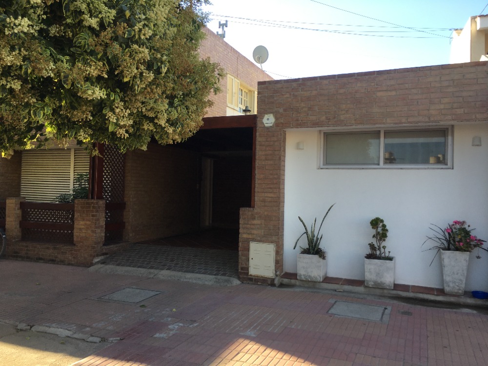 Casa Calle Uruguay 233