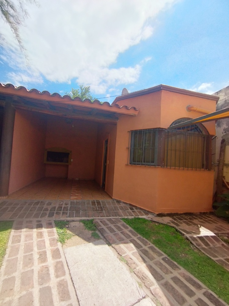CABAÑA 7: 2 DORMITORIOS