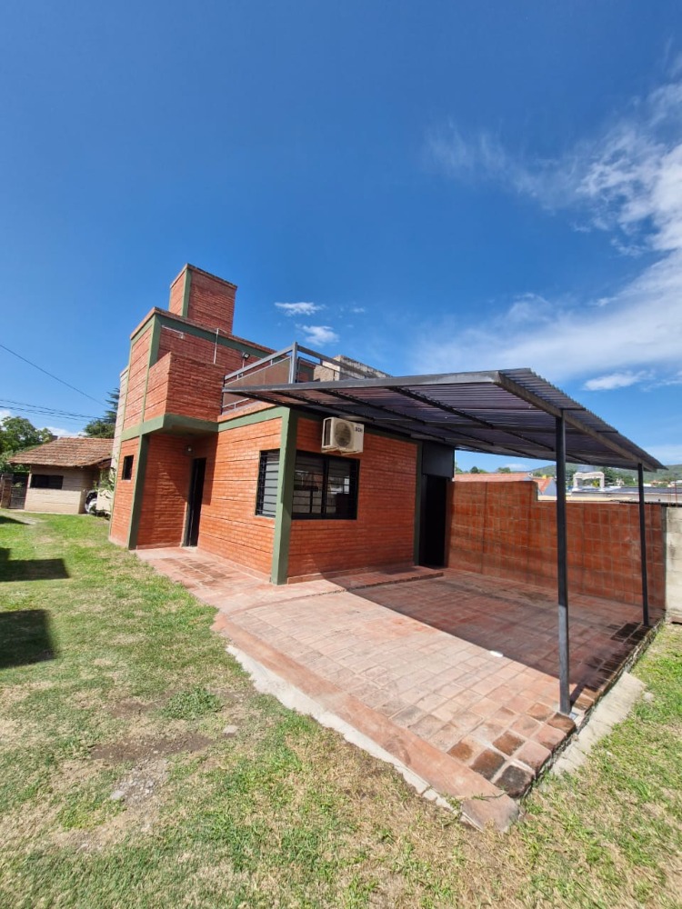 DUPLEX 1 DORMITORIO A METROS DEL RIO. COCHERA. TERRAZA. PARRILLA