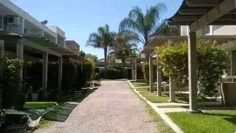 DUPLEX 4 PERS. - PILETA-COCHERA-QUINCHO-ZONA COTANERA