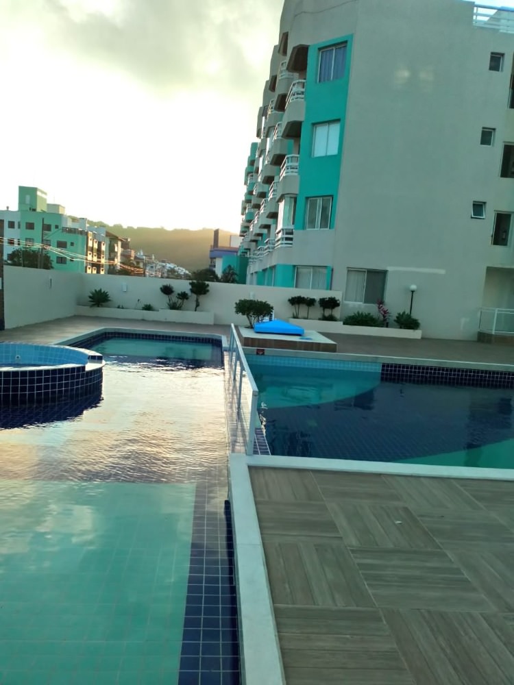 4 PERSONAS - CONDOMINIO EN INGLESES NORTE FRENTE AL MAR CON PILETA CLIMATIZADA