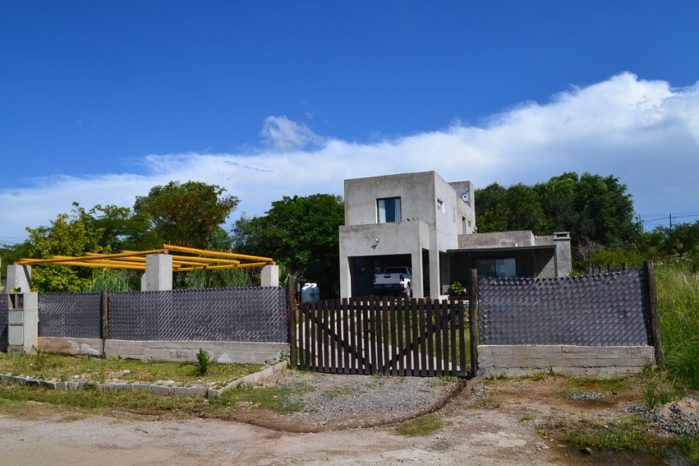 Casa en barrio cerrado de Tanti