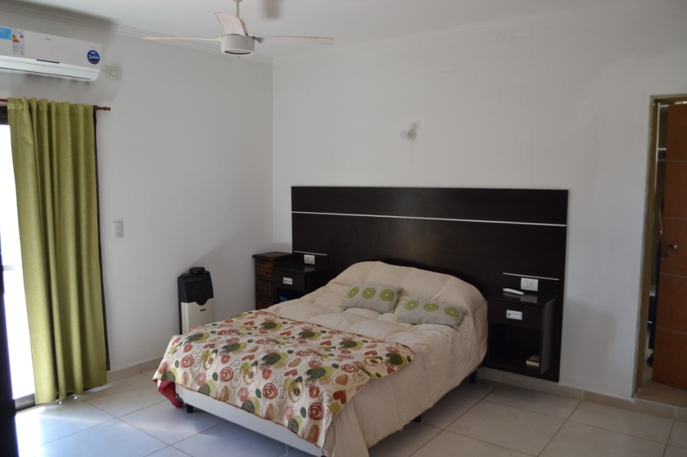 Casa en barrio cerrado de Tanti