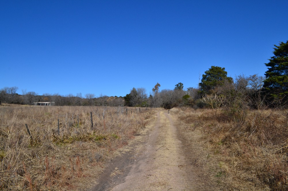 Campo en Tanti. 