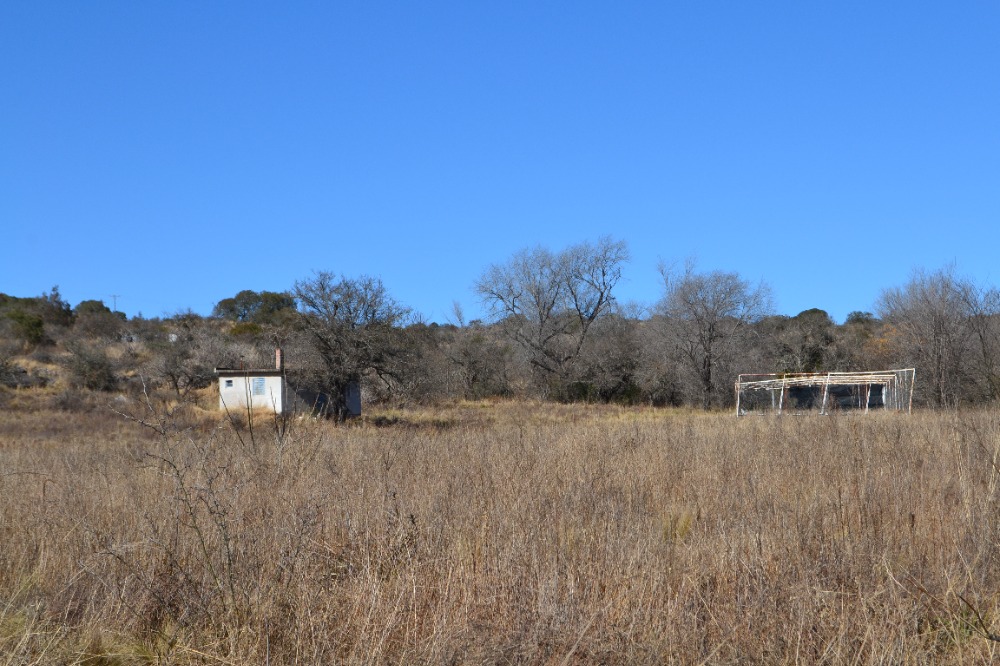Campo en Tanti. 