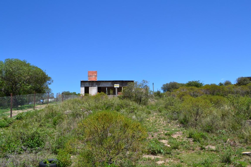 Casa a terminar en Tanti