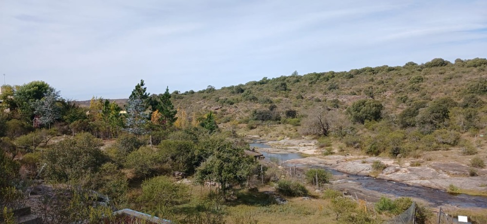Lote en Flor Serrana con costa de río