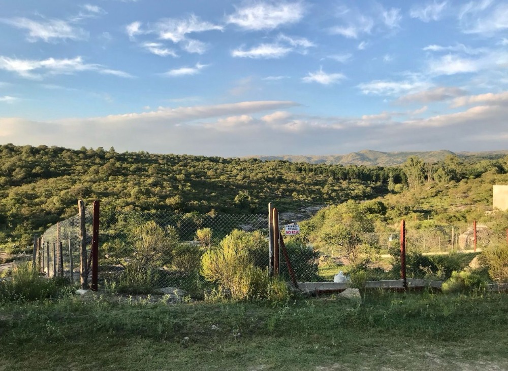 Lote en Flor Serrana con costa de río