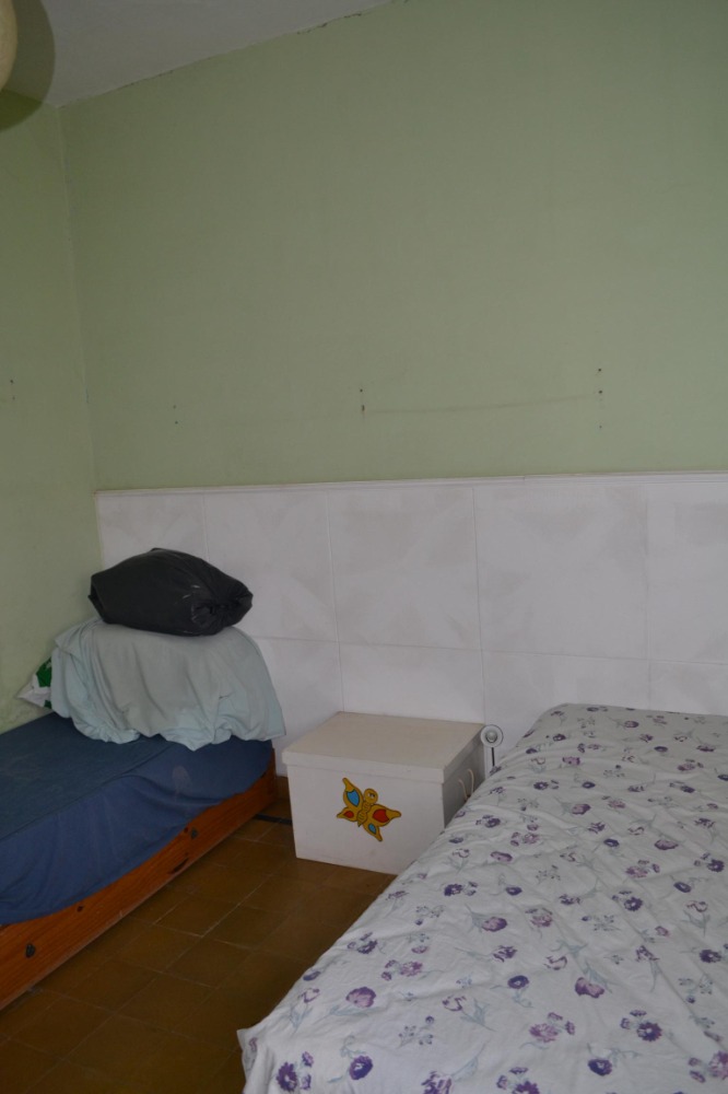 Casa en el centro de Tanti con local comercial. 