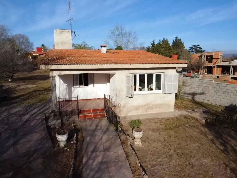 Casa en Tanti sobre Ruta 28
