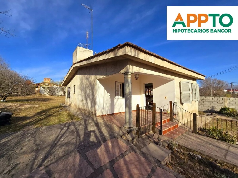 Casa en Tanti sobre Ruta 28