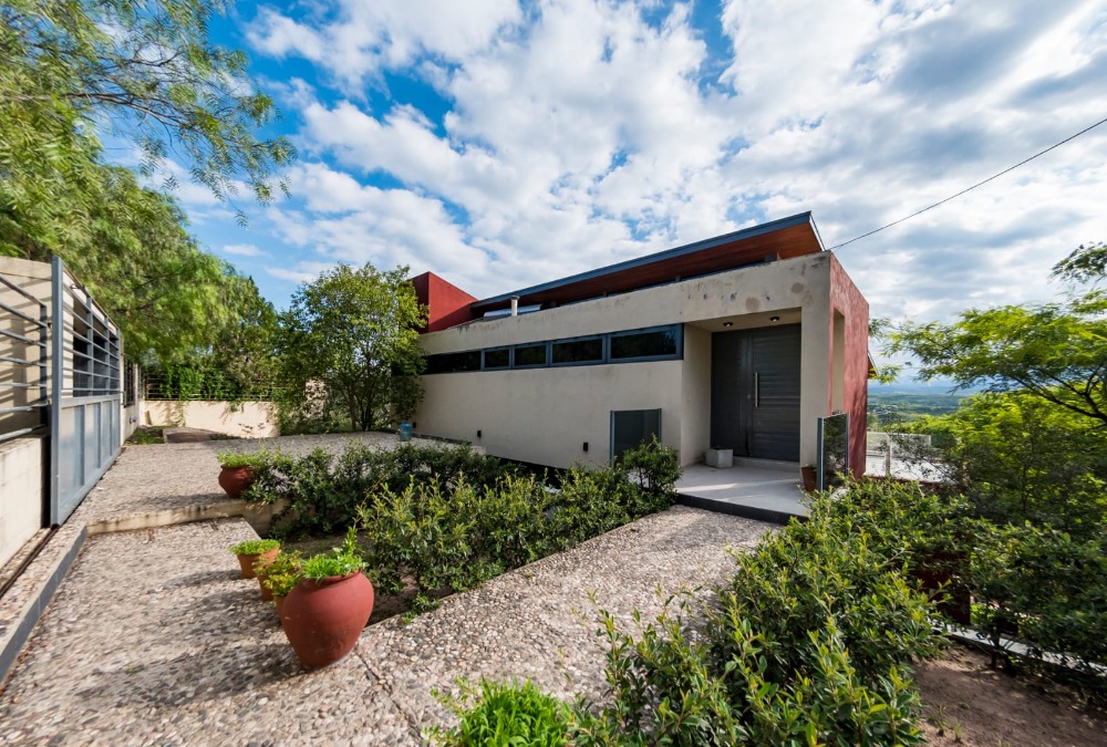 Casa en Villa del Lago. Carlos Paz