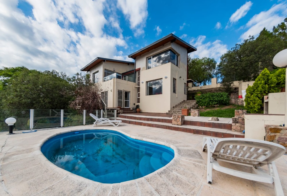 Casa en Villa del Lago. Carlos Paz