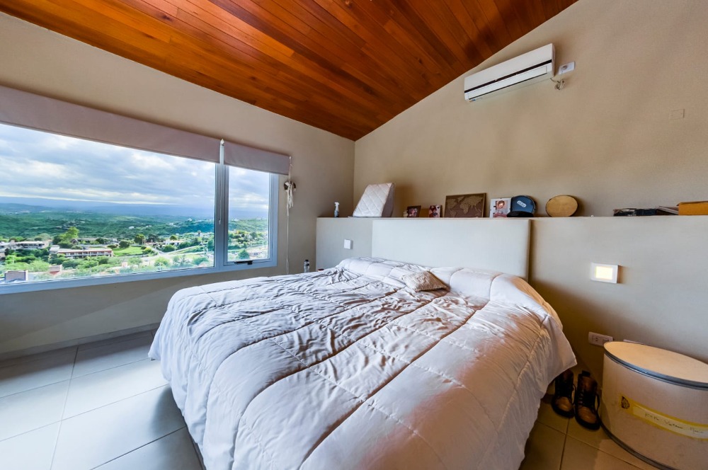Casa en Villa del Lago. Carlos Paz