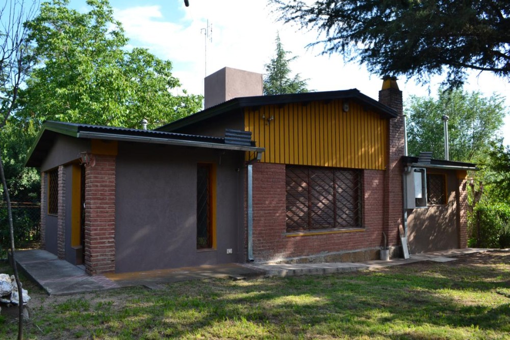 Casa mas departamento en Tanti