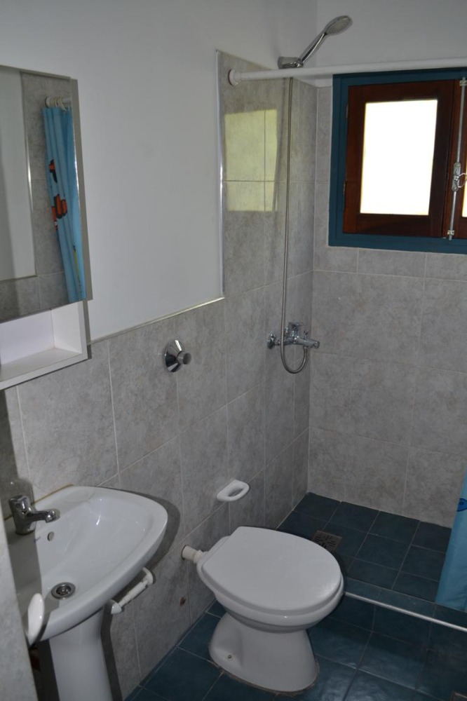 Casa mas departamento en Tanti