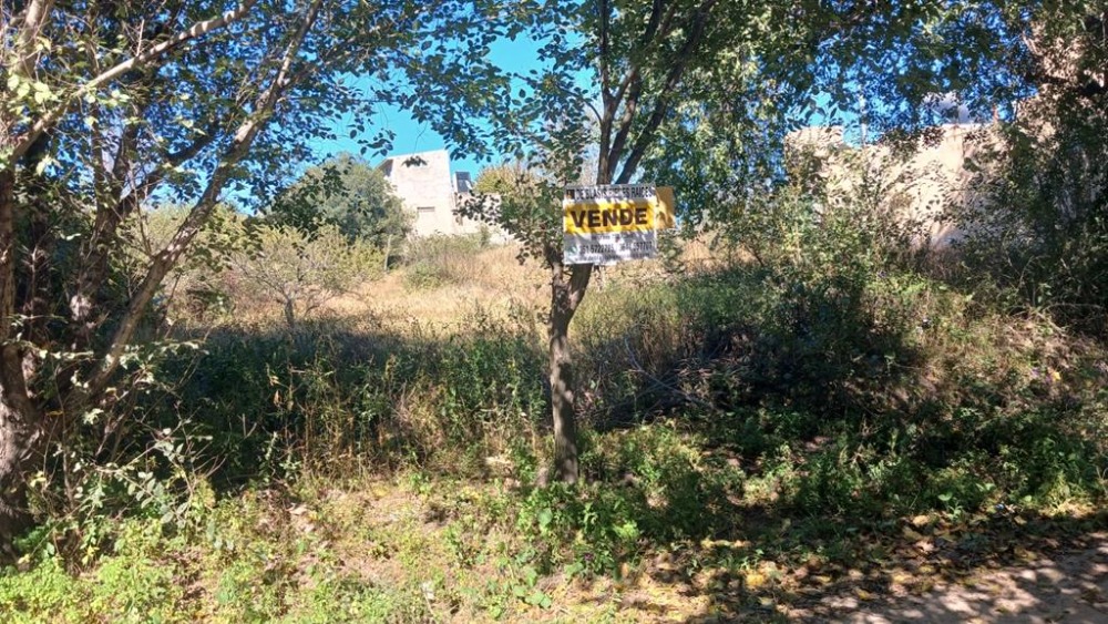 Terreno en barrio Villa San Miguel 