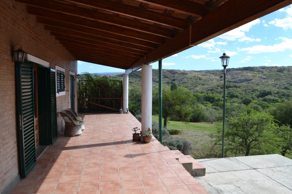 Casa en Tanti. Camino a Flor Serrana