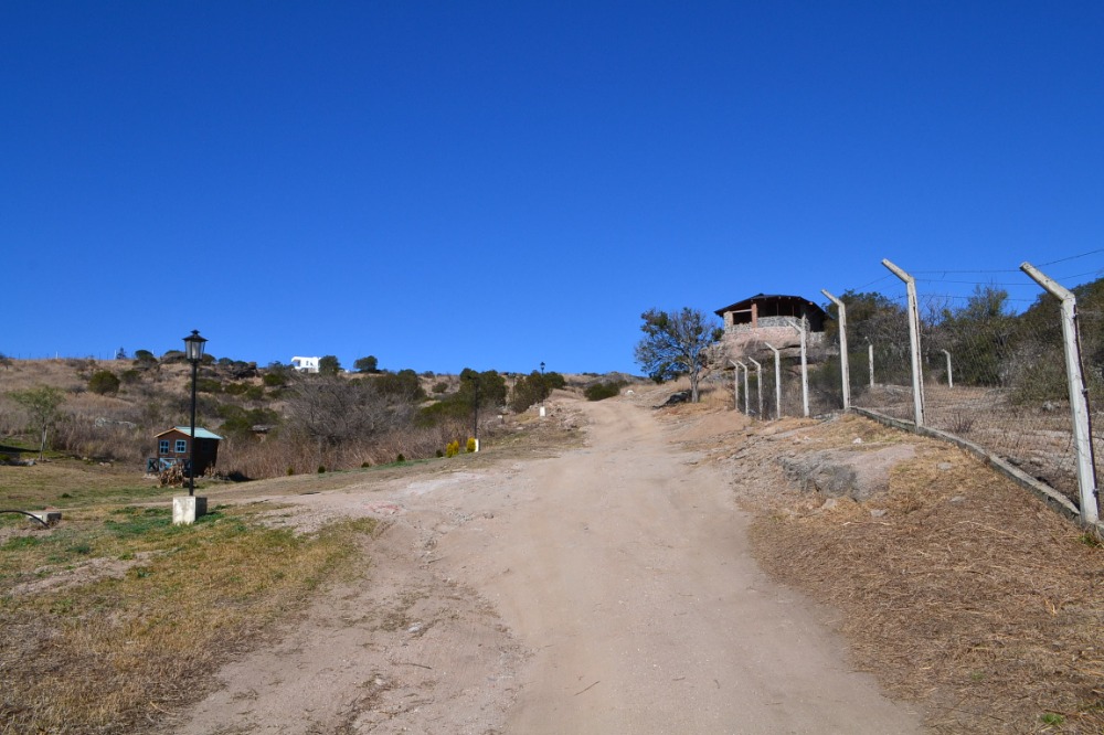 Lote terreno en Tanti. Barrio Las Pircas 