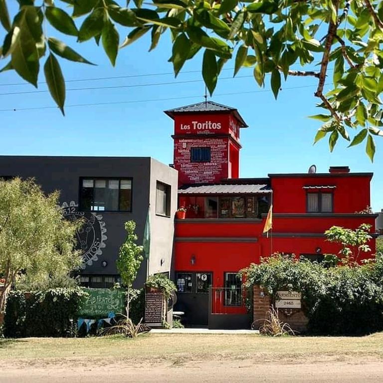 Comercio y Vivienda Familiar en Tanti
