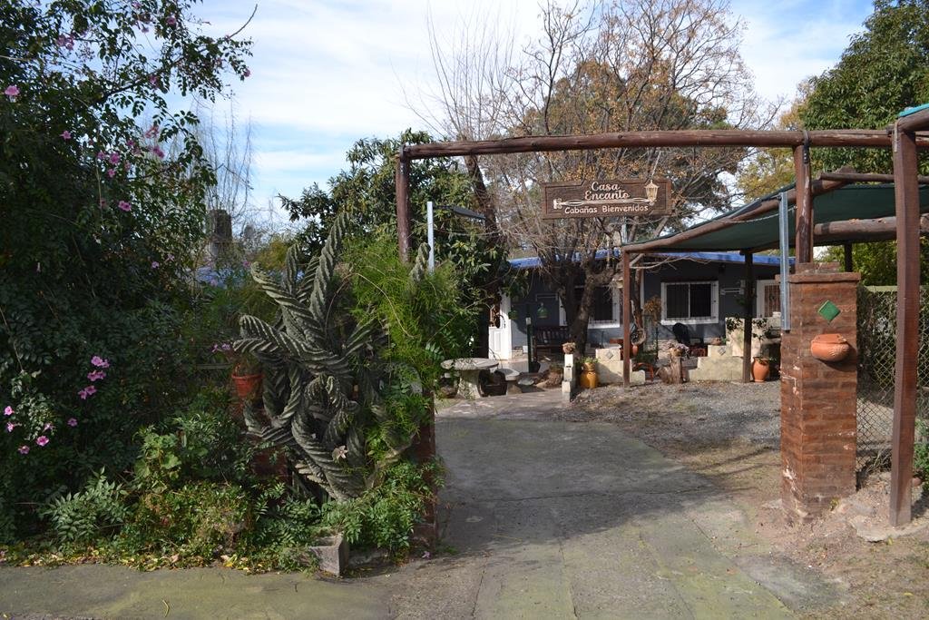 Vivienda familiar + Comercio + Cabañas en Tanti