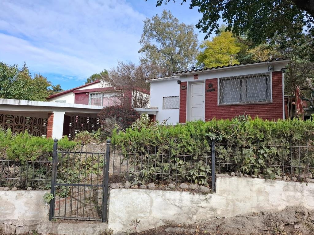Casa barrio La Cascada. Tanti 