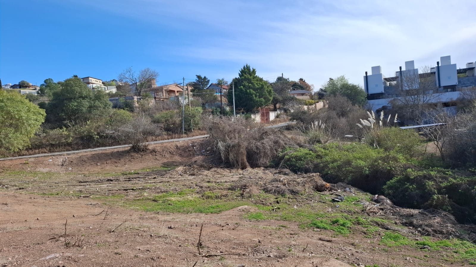 Terreno en Villa Carlos Paz con costa sobre el lago San Roque