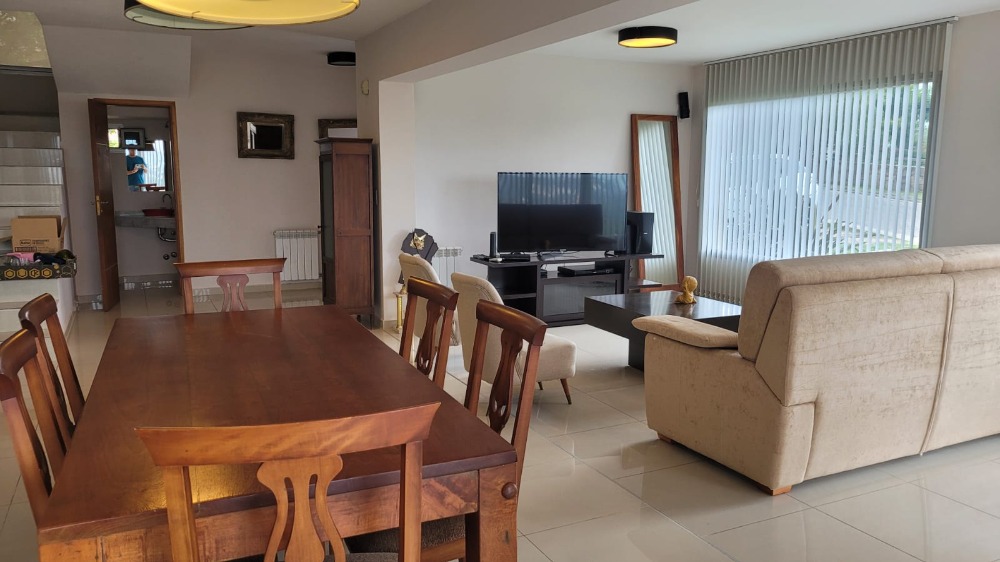 ESPECTACULAR CASA 