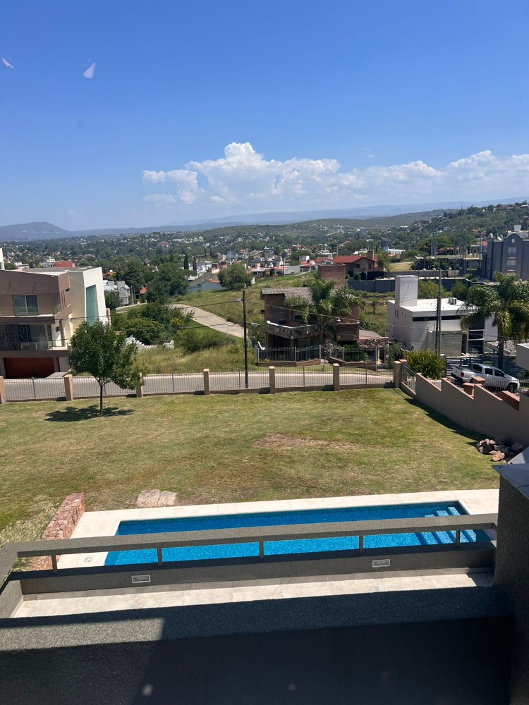 ESPECTACULAR CASA 