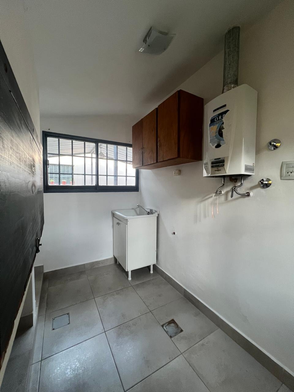 CASA CON PILETA