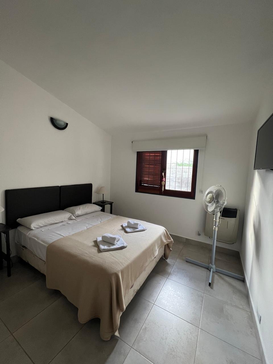 CASA CON PILETA