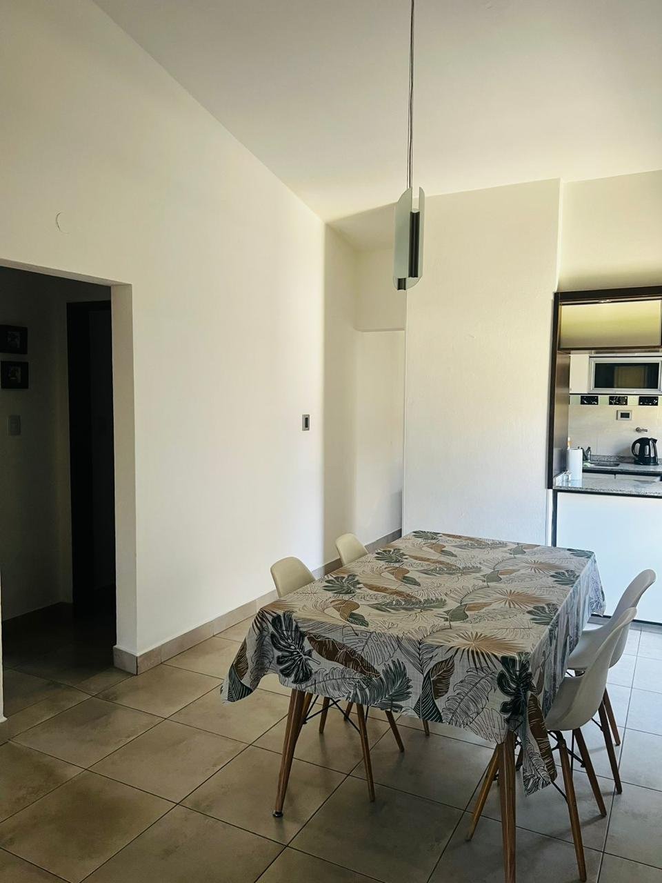 CASA CON PILETA