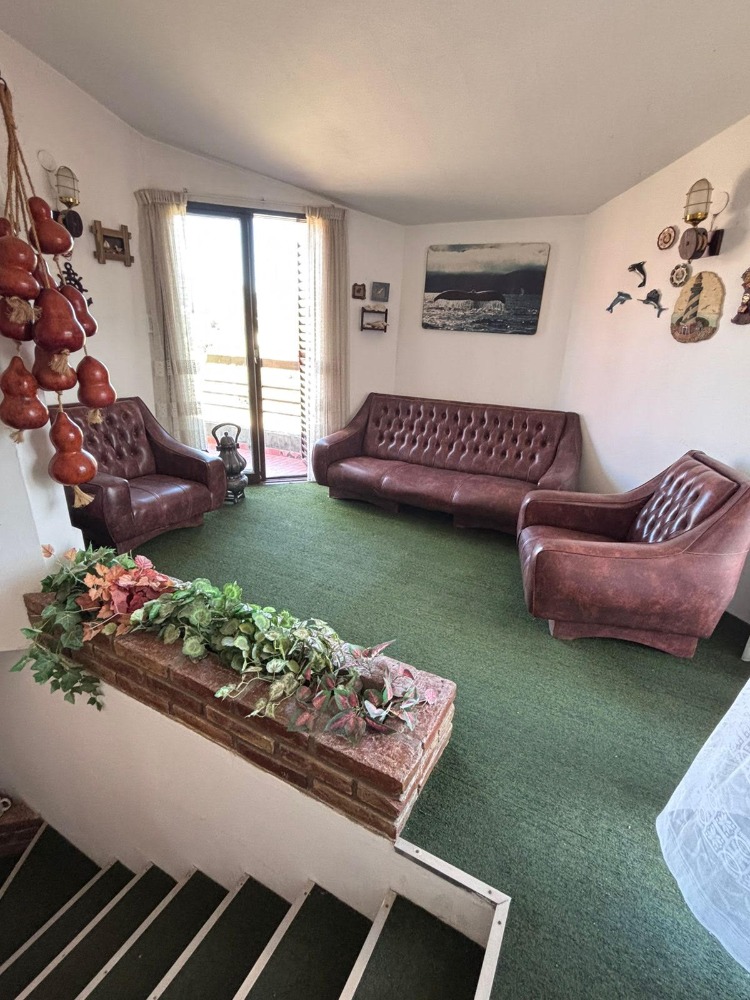 CASA A UNA CUADRA DEL RÍO !!