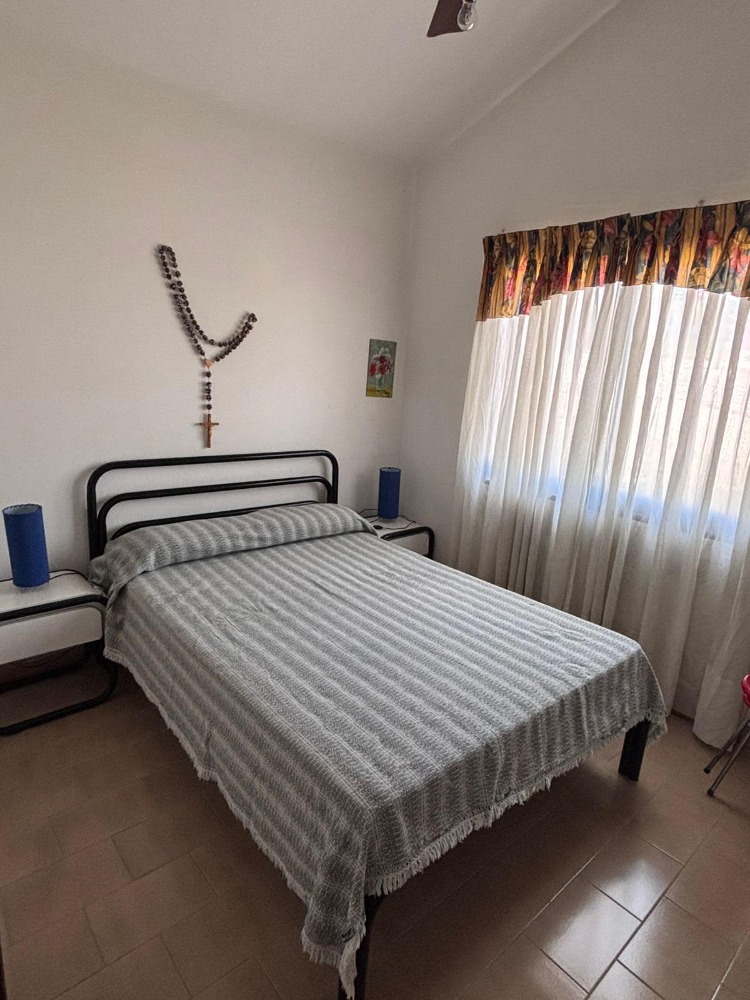 CASA A UNA CUADRA DEL RÍO !!
