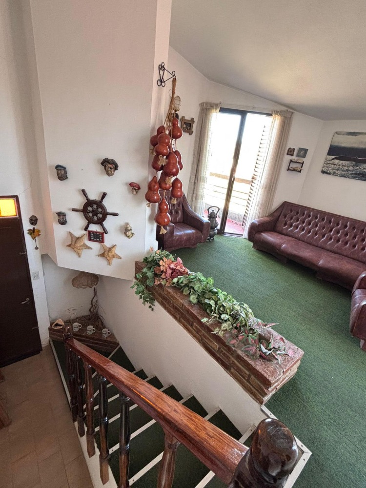 CASA A UNA CUADRA DEL RÍO !!
